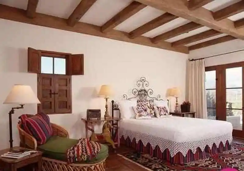 طراحی اتاق خواب به سبک سنتی در شیراز 