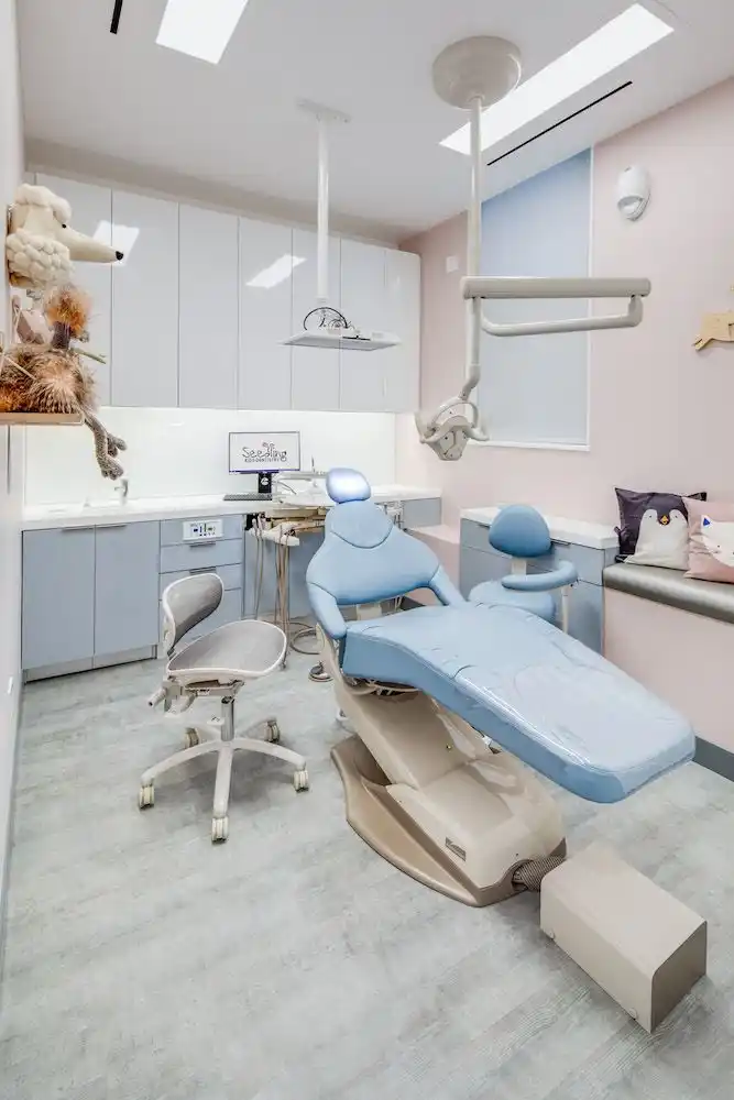 بهترین شرکت طراحی داخلی کلینیک دندانپزشکی در شیراز