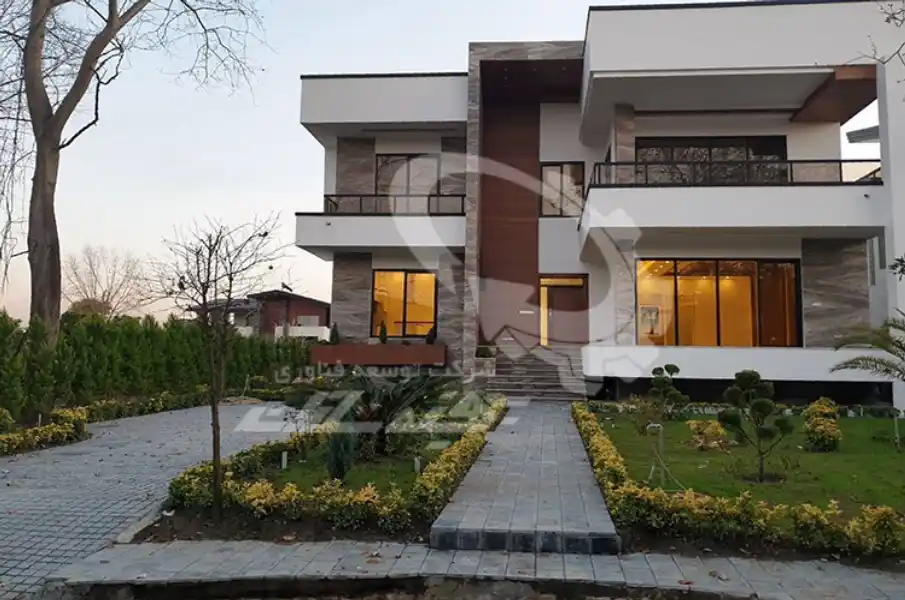 محوطه سازی ویلا در شیراز 