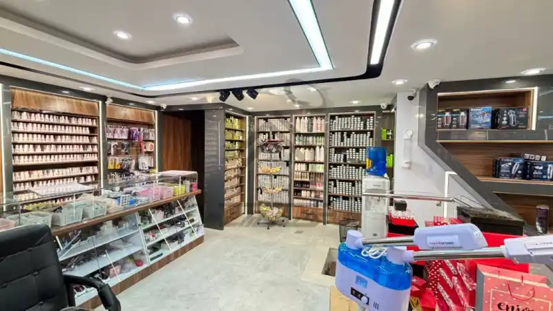 اجرای فروشگاه لوازم آرایشی در شیراز