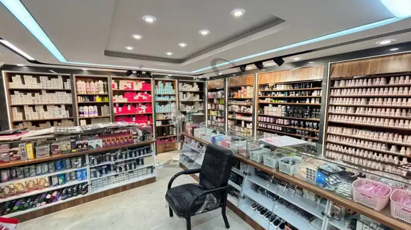 اجرای فروشگاه لوازم آرایشی در شیراز