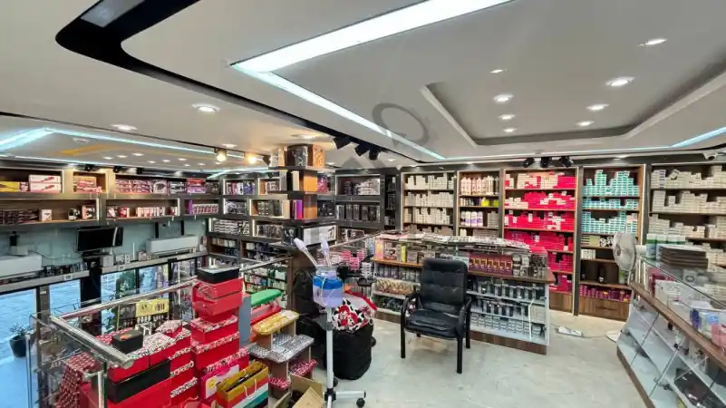 اجرای فروشگاه لوازم آرایشی در شیراز