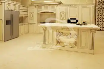 طراحی و اجرای کابینت آشپزخانه کلاسیک بسیار شیک